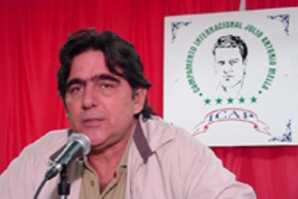 Roberto González