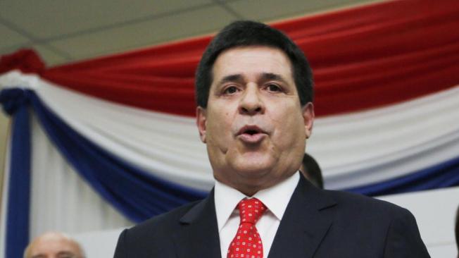 Horacio Cartes asume presidencia