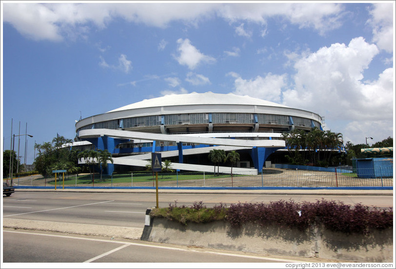 coliseo de la ciudad deportiva