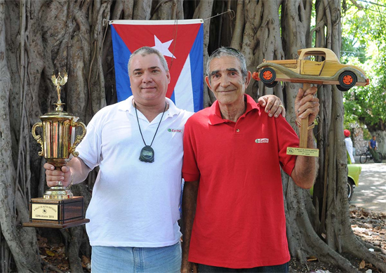 Dúo integrado por el piloto Gelasio Ramos y el copiloto Erick Estrada