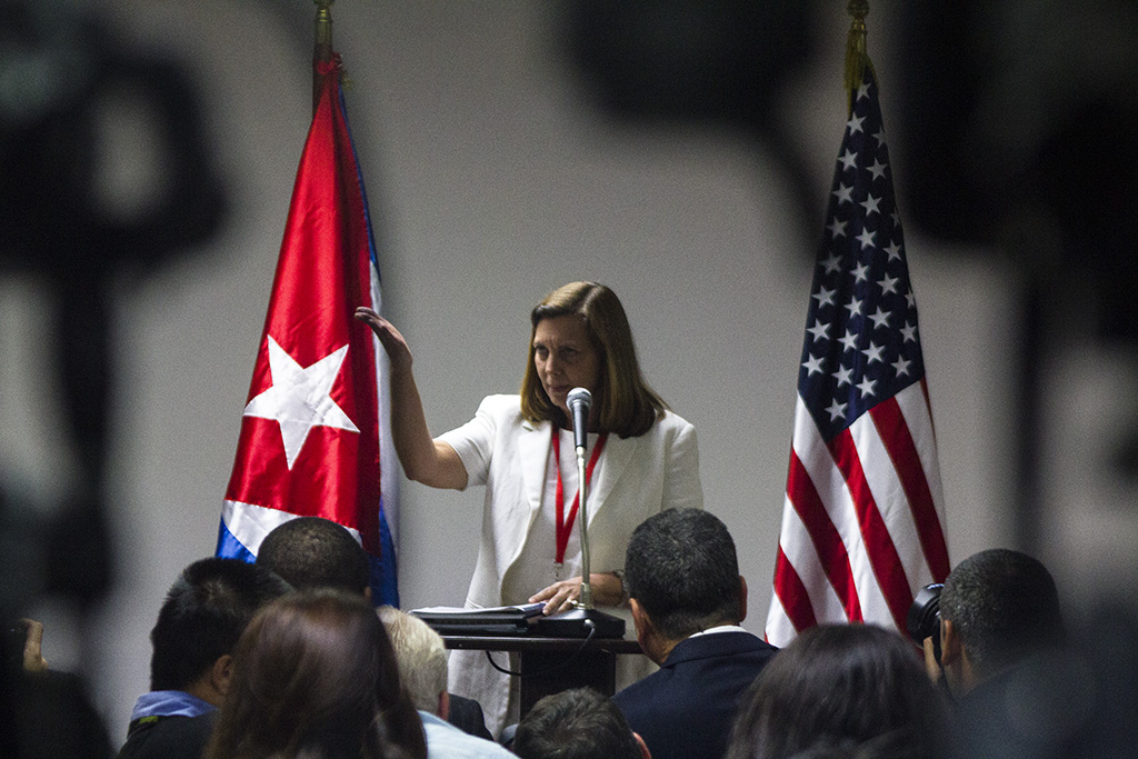 Josefina Vidal, Minrex 02