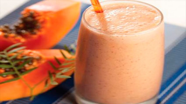 Batido de fruta bomba