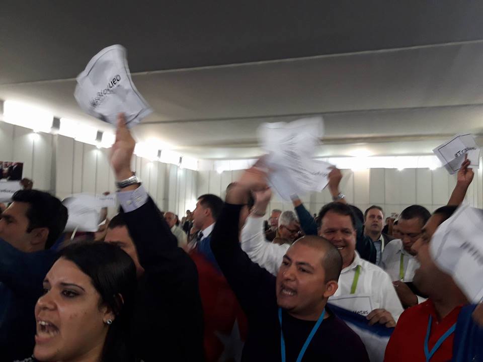 sociedad vivil-jovenes cubanos-escandalo2