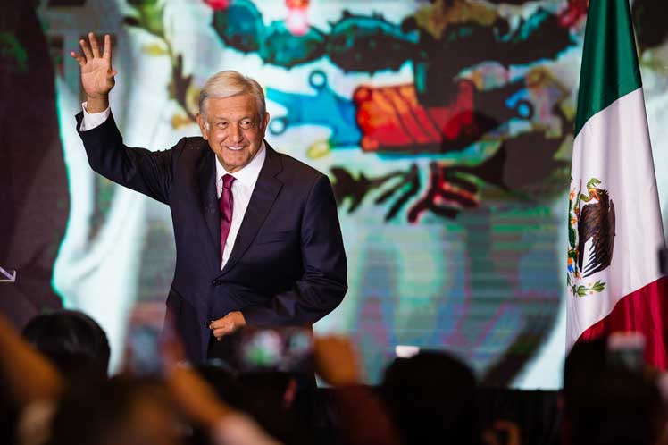 Andrés Manuel López Obrador-un año de presidencia