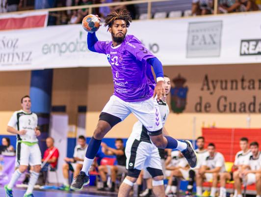 Dariel Sánchez-Balonmano-Liga Asobal