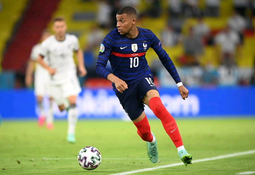 Kylian Mbappé  - Francia y Alemania en Eurocopa