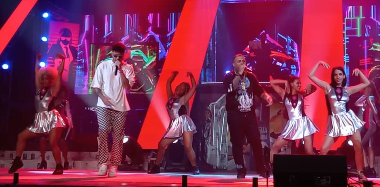 Divan y Wow Popy