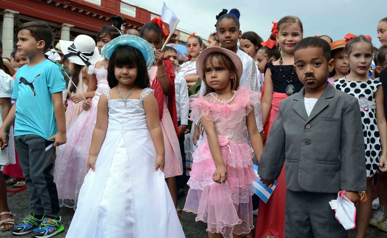 Desfile 28 de enero de 2023 en hoenaje a Martí