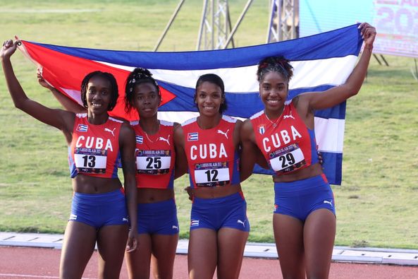 Relevo femenino de 4x100 - Juegos del Alba