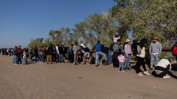 Emigrantes en frontera sur de EE.UU