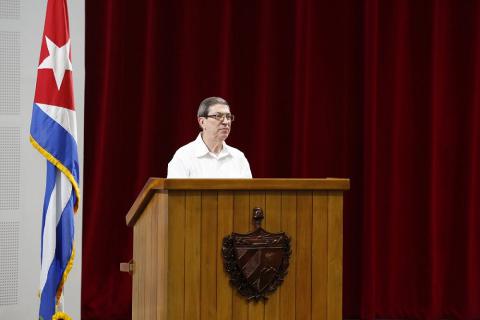 Bruno Rodr´guez Parrilla en IV Conferencia Nacion y Emigración 