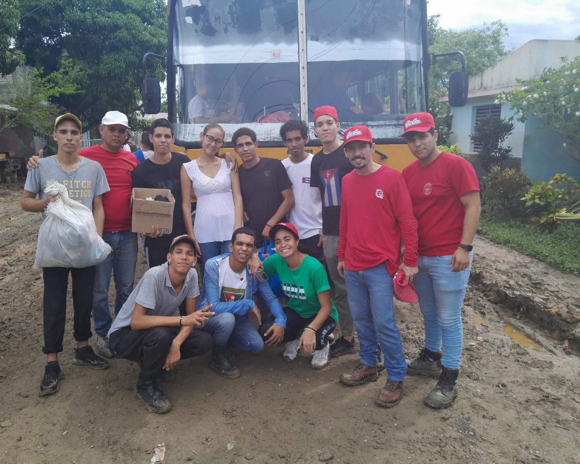 La Fuerza de la Solidaridad: Estudiantes Santiagueros se Unen para apoyar a la ciudad del Guaso