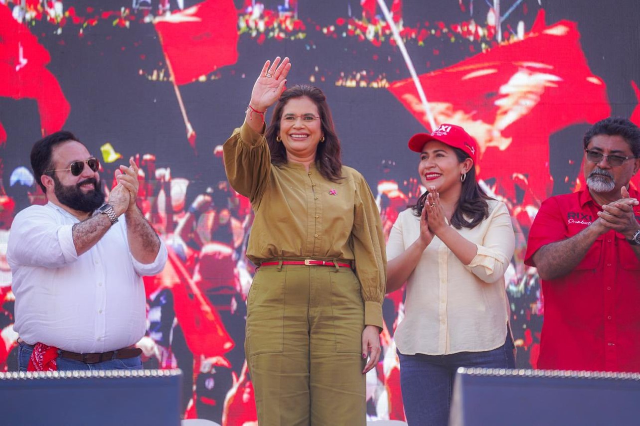 Movilización masiva en la ciudad de San Pedro Sula respalda la candidatura de Rixi Moncada. Foto: Tomada de @RixiPresidenta en X Movilización masiva en la ciudad de San Pedro Sula respalda la candidatura de Rixi Moncada. Foto: Tomada de @RixiPresidenta en X