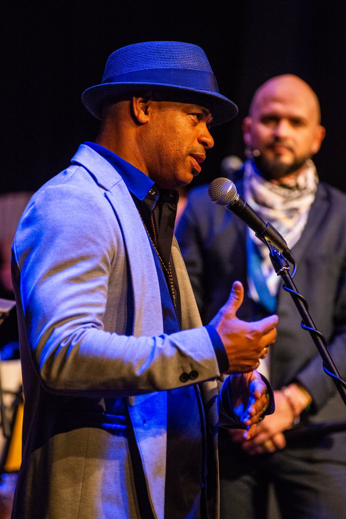 Olokun dio permiso a una quena y un piano.