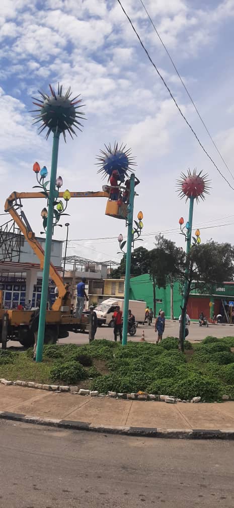 Santiago se prepara ante el inminente paso del huracán Melissa Santiago se prepara ante el inminente paso del huracán Melissa