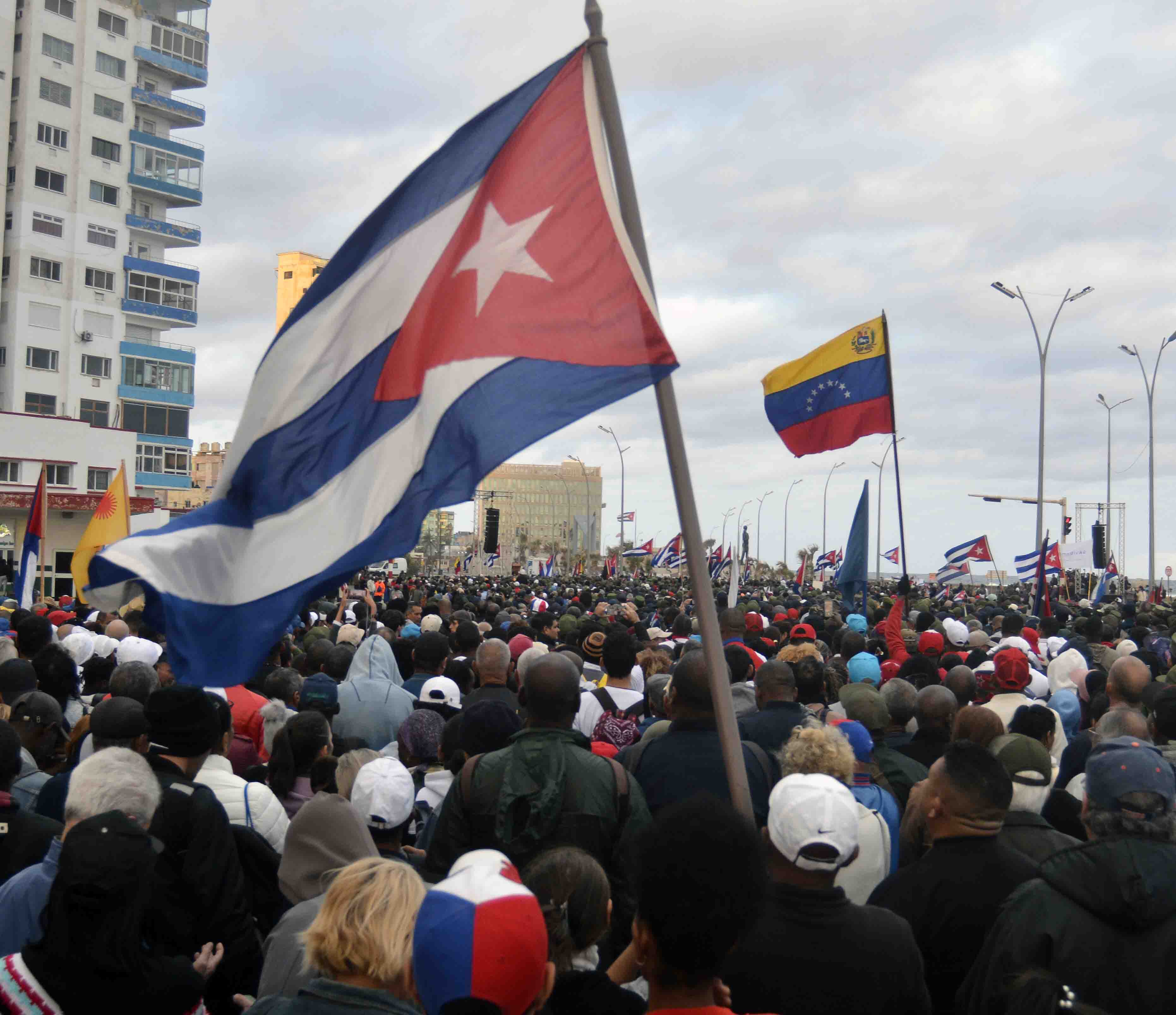 Marcha en la Tribuna Antimperialista por nuestros 32 combatientes caídos