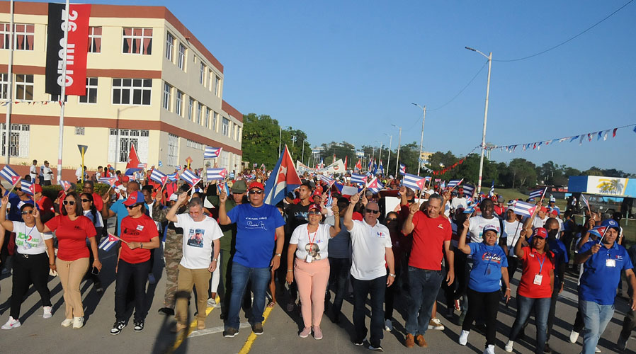 Desfile por el primero de mayo